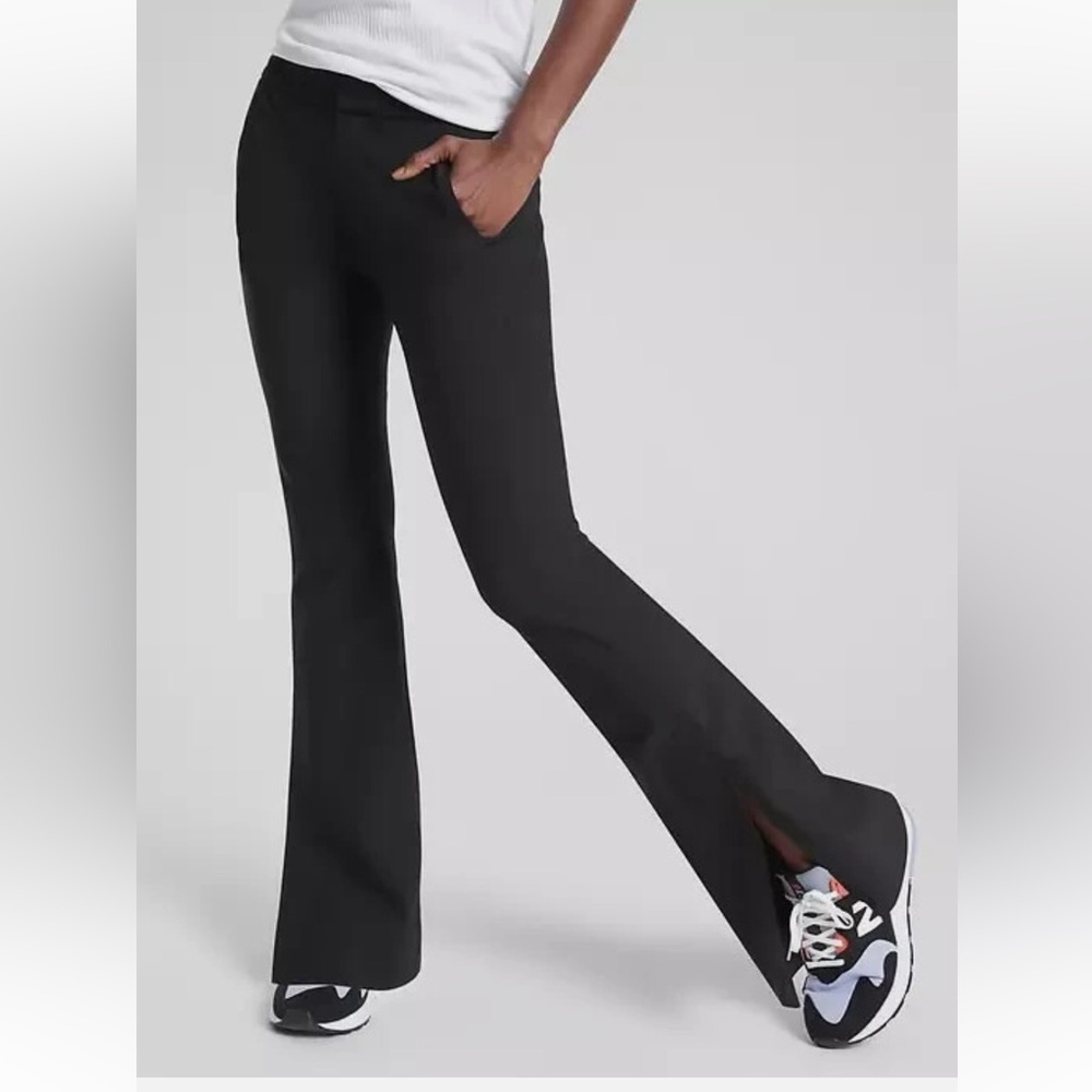Athleta Stellar Flare Trouser, NWT, Black, size 14